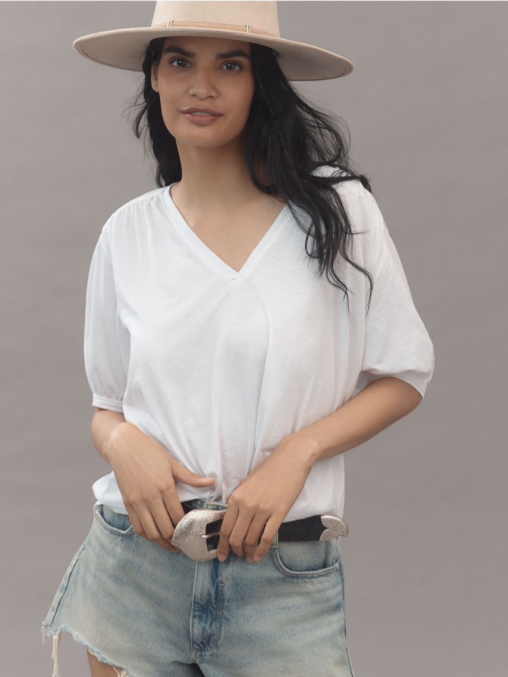 Elbow-sleeve v-neck